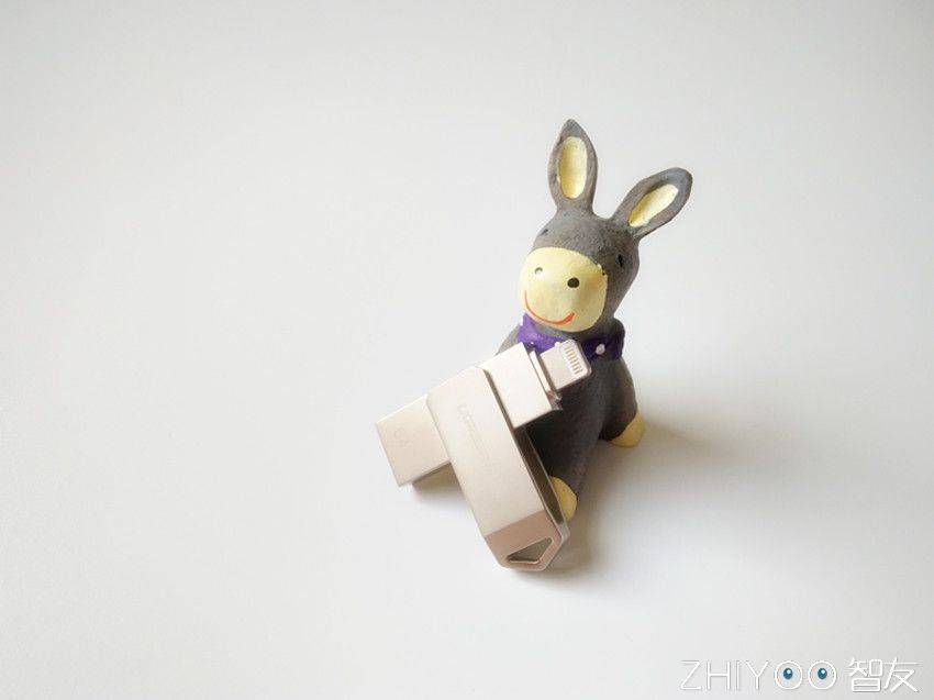 绿联苹果手机u盘试用测评:轻松扩展,畅快体验 绿联苹果手机u盘试用测评