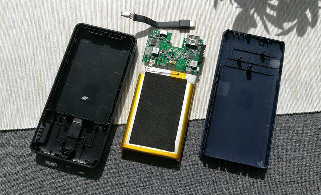 聚合物电池比18650电池好在哪 绿联移动电源聚合物电池