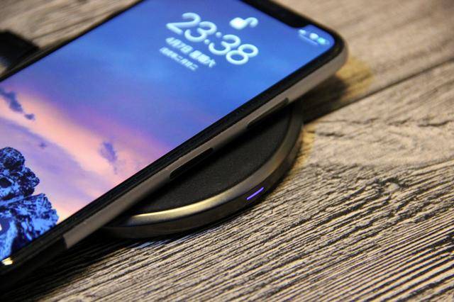 1523265434370031.jpg iphone x支持无线快充,绿联7.5w无线充电器数据实测