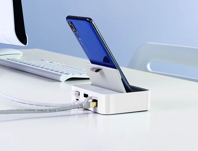 绿联type-c智能扩展底座，助type-c手机实现移动办公功能