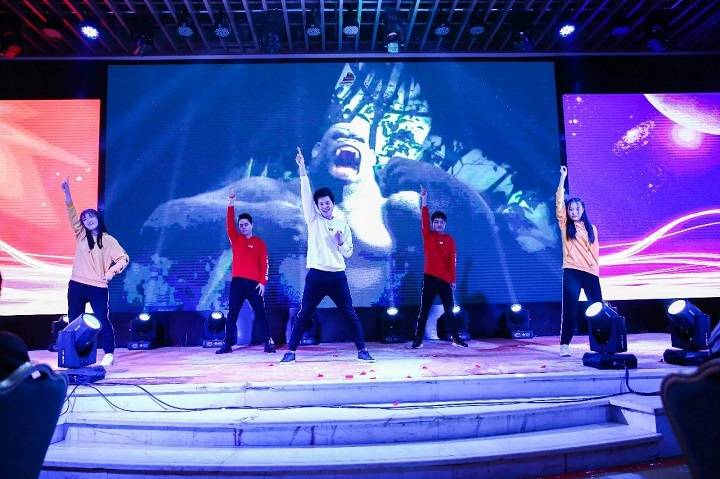 会玩!2019绿联年会盛典好嗨哟! 会玩!2019绿联年会盛典好嗨哟!