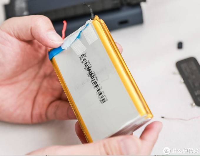 绿联20000mah scp双向快充充电宝拆解,真材实料! 绿联20000mah scp双向快充充电宝拆解,真材实料!