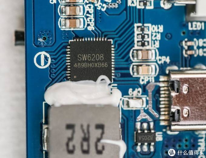 绿联20000mah scp双向快充充电宝拆解,真材实料! 绿联20000mah scp双向快充充电宝拆解,真材实料!