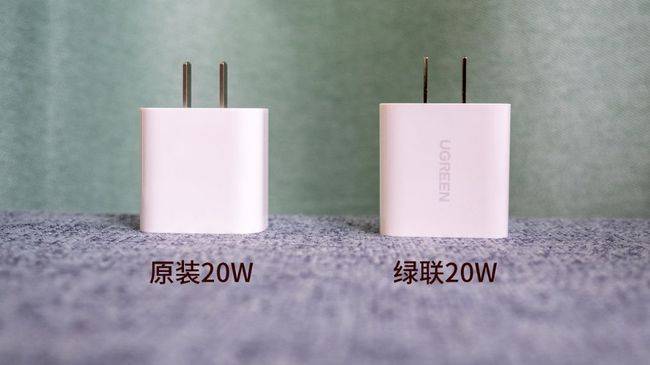 iphone12充电评测:绿联20w充电器对比原装有惊喜 iphone12充电评测:绿联20w充电器对比原装有惊喜