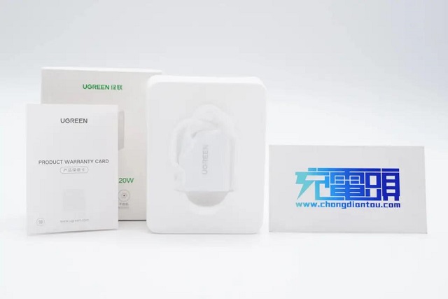 绿联小金刚pd20w充电头拆解评测(上) 绿联小金刚pd20w充电头拆解评测(上)