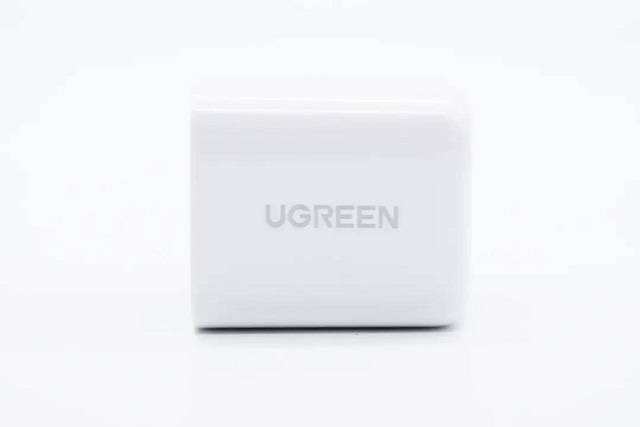 绿联小金刚pd20w充电头拆解评测(上) 绿联小金刚pd20w充电头拆解评测(上)