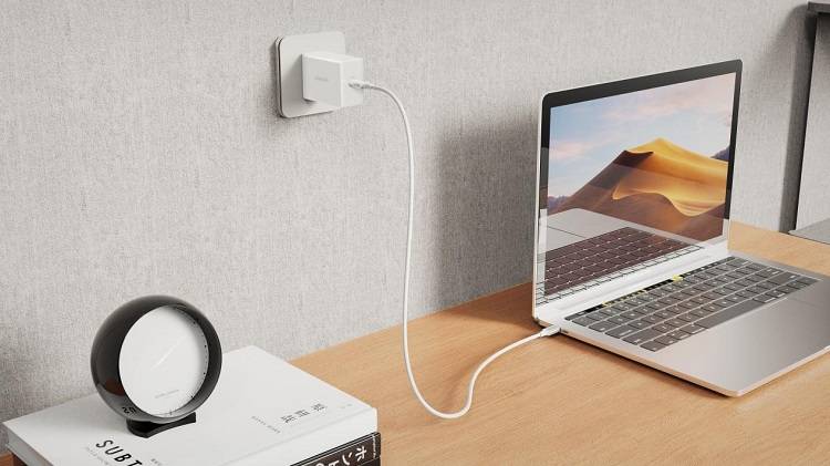 华为与绿联签署深度合作协议,共同推动智能充电产业发展 华为与绿联签署深度合作协议,共同推动智能充电产业发展