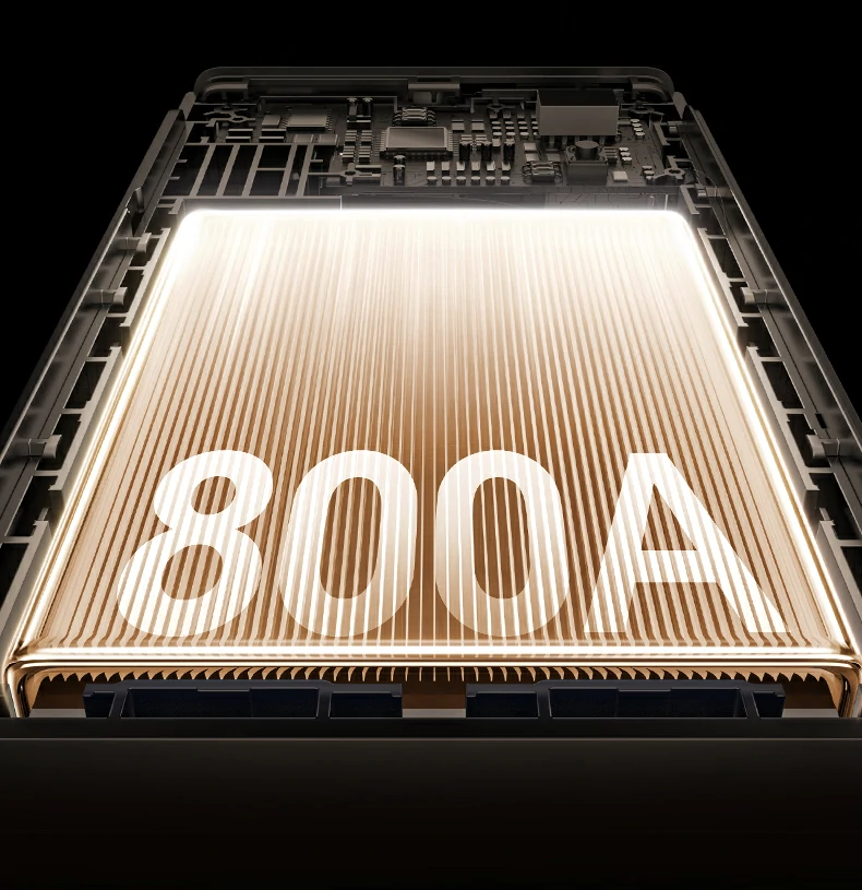 8000mah电力储备 304天持久待机 满电搭电20次 8000mah大容量长待机 亏电汽车多次搭电续航方案