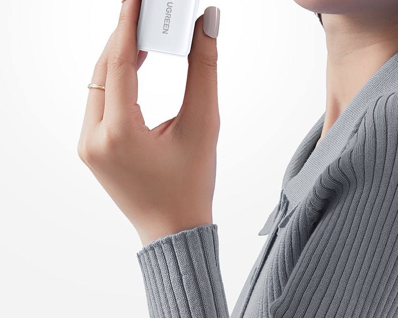 绿联x524 重量约90g 便携易携带 绿联x524 重量约90g 便携易携带